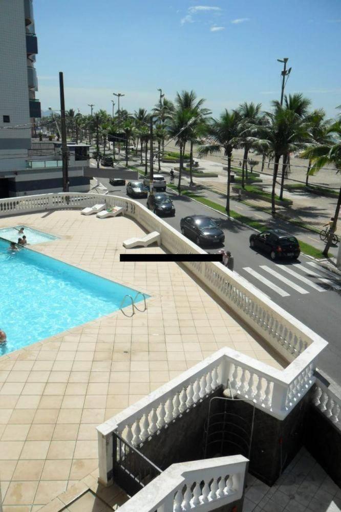 Apartamento Frente Ao Mar Com Varanda E Piscina Praia Grande  Extérieur photo